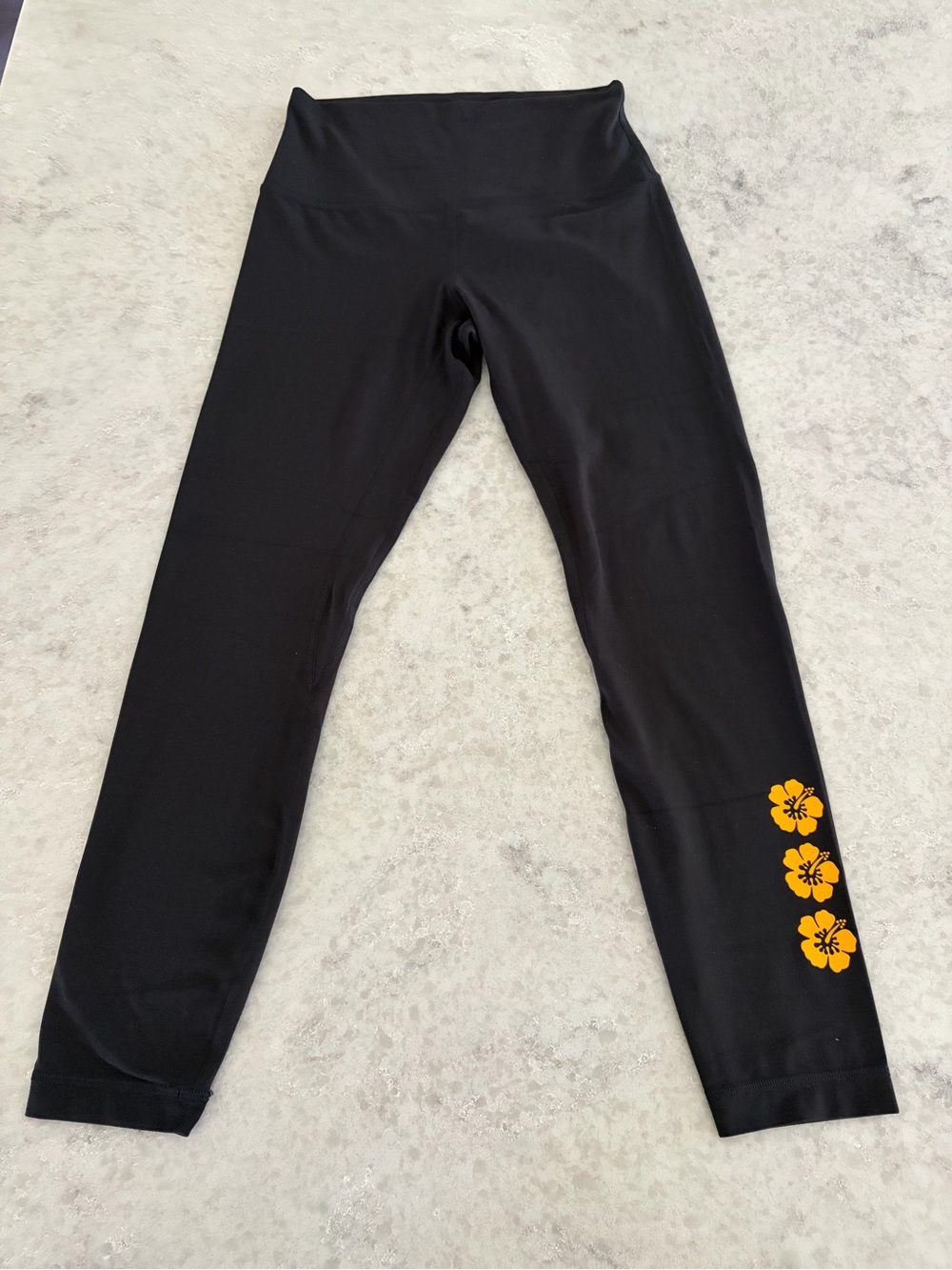 Lululemon Hawaii Hibiscus Flower Align Leggings - Black / Size 6 Rare